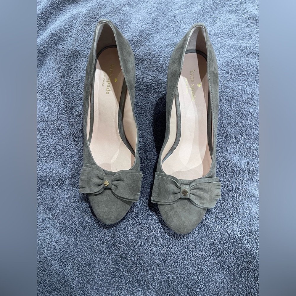 Kate Spade Wedge Heels - Gray Slightly Green Suede w/ Fringe Bow